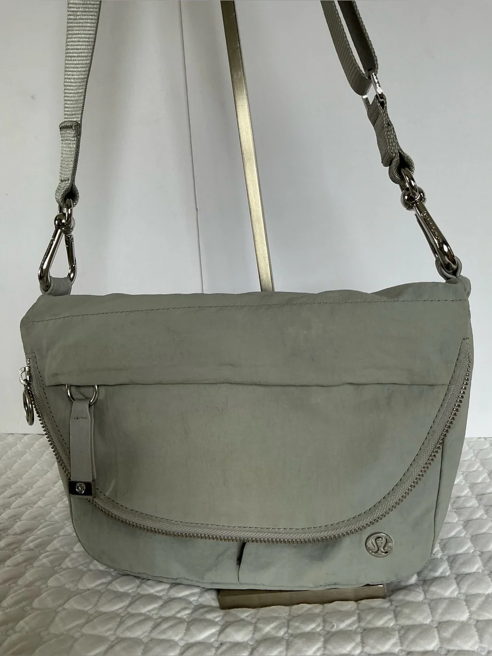 lululemon athletica All Night Nylon Silver Bag